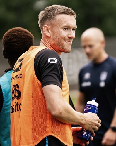 Oud Heracles Mike te Wierik traint met selectie mee