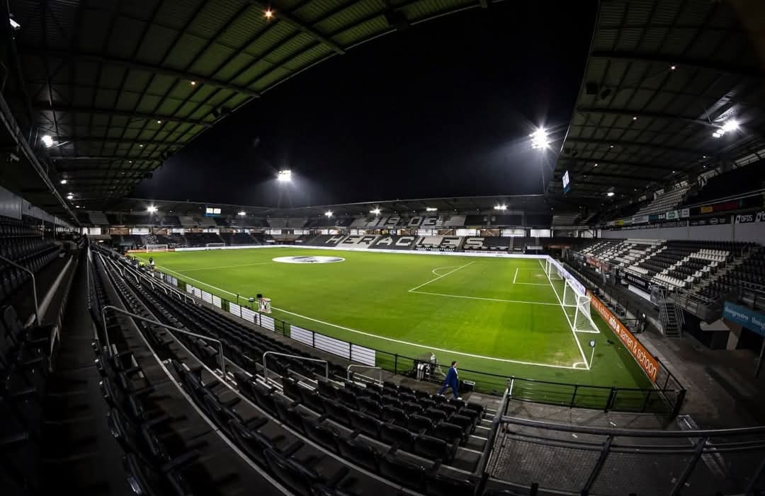Eerste namen van trainers genoemd bij Heracles Almelo