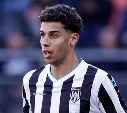Heracles Almelo koopt Walid Ould-Chikh