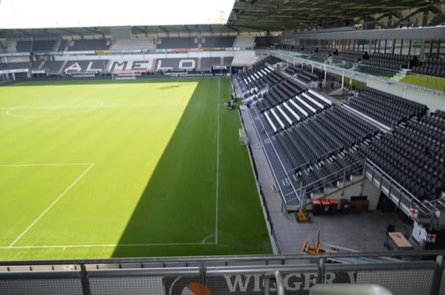 Heracles onderuit in De Kuip