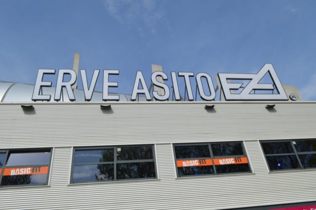 Heracles onderuit in De Kuip