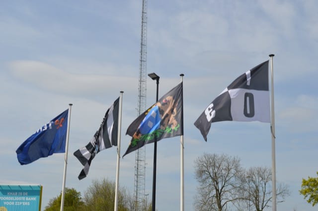 Heracles onderuit in De Kuip