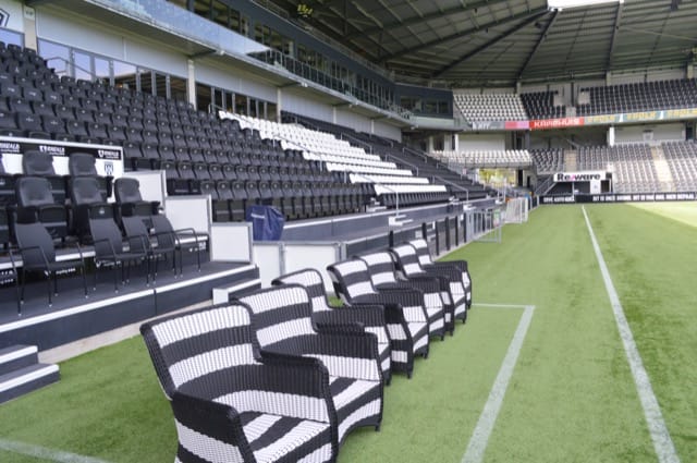 Heracles onderuit in De Kuip